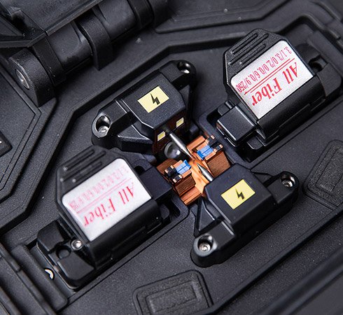 Fiber Splicing Machines 9s Fast Heating Improved By New Heating Technology- Aveis FTTH